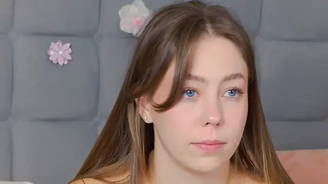 Онлайн чат XXX TheEmma
