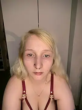 צ'אט XXX בשידור חי של svenjaleongeil