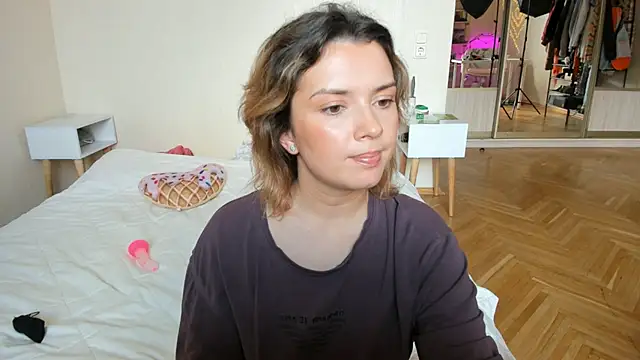 BrightDani's Live XXX Chat
