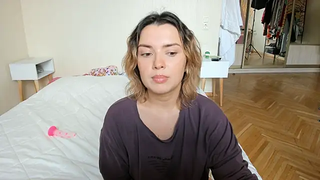 BrightDani's Live XXX Chat