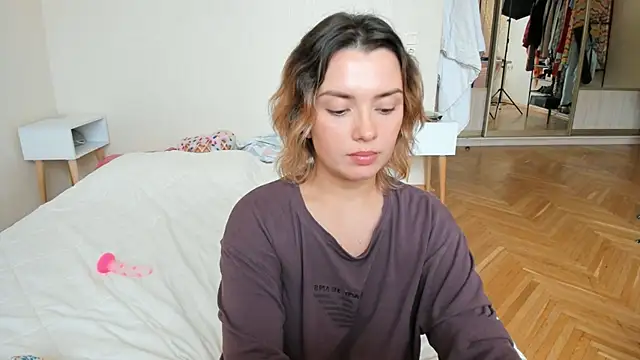 BrightDani's Live XXX Chat