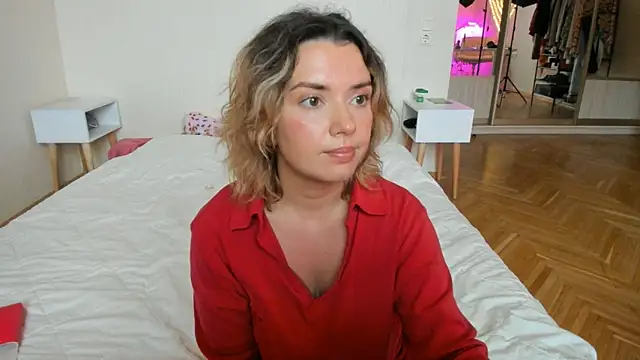 XXX chat uživo modela BrightDani