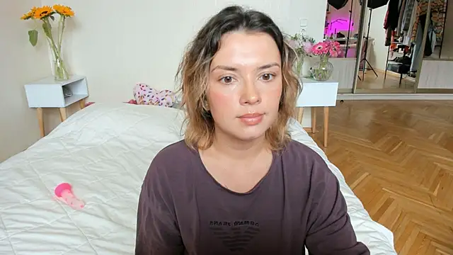 BrightDani's Live XXX Chat