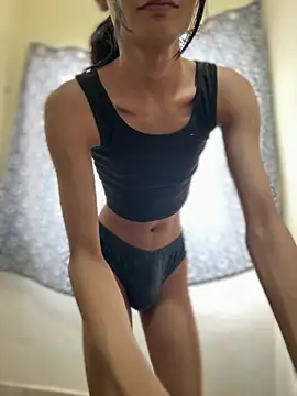 Sweet_Girl_ Show in webcam