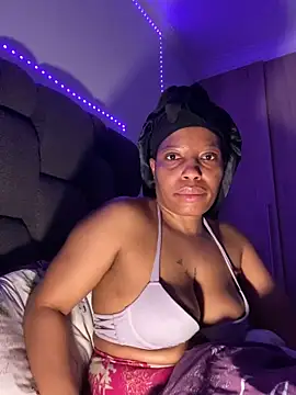 RainBougien Live XXX chat