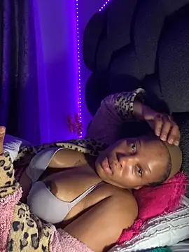RainBougie's Live XXX Chat