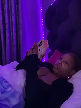 XXX chat uživo modela RainBougie