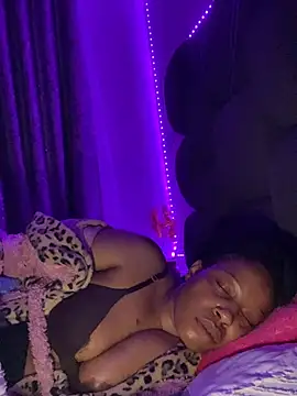 RainBougie's Live XXX Chat