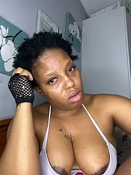 RainBougien Live XXX chat
