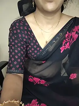 Pokazy przed kamerką – Cute-Smiely-Queen-Telugu