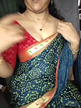 הופעת וובקאם של Cute-Smiely-Queen-Telugu