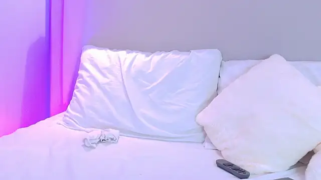 Živá chatovací místnost NaomiKlarc