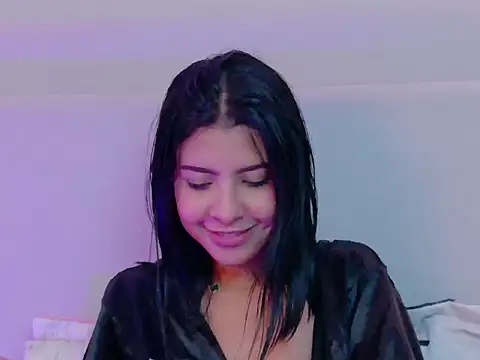 NaomiKlarc's Live XXX Chat