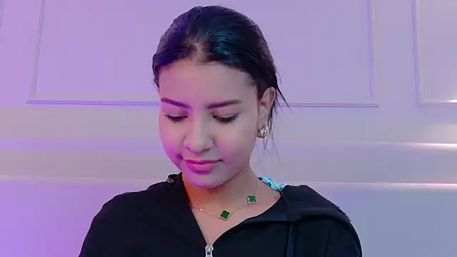 NaomiKlarc's Webcam Show