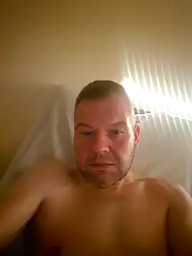 Show modela maxmario3 na web-kameri