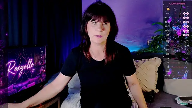 Roxyelle_ Live XXX-chat