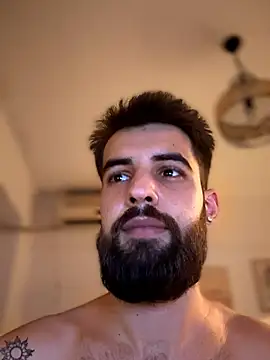 HairyRobxxx Show in webcam