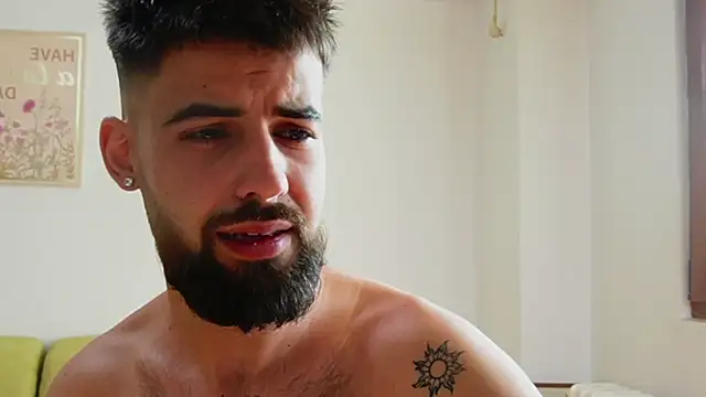 HairyRobxxx Adlı Modelin Web Kamerası Şovu