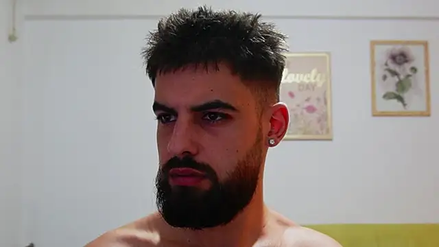 Webkamerová show HairyRobxxx