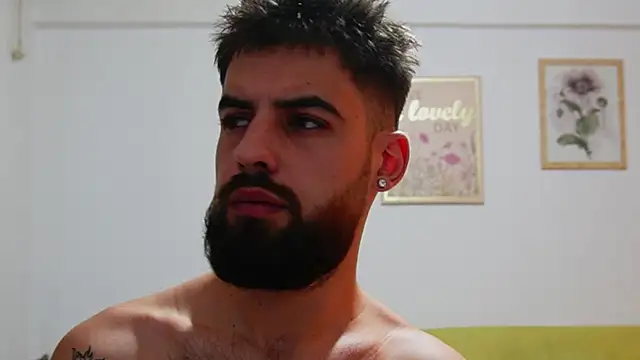 HairyRobxxx webcam show