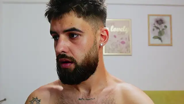 HairyRobxxxのウェブカメラショー