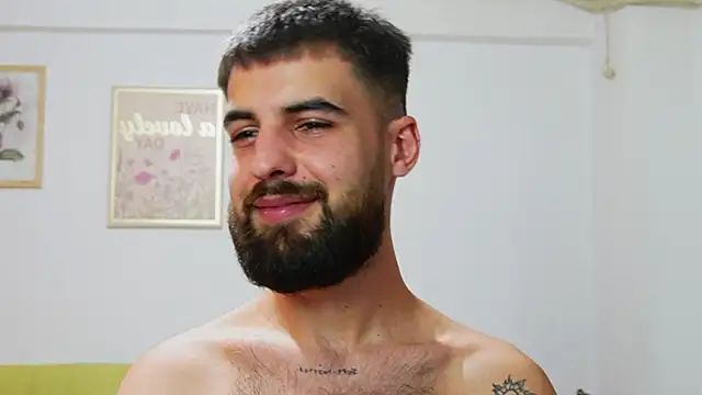 HairyRobxxx 网络视讯表演