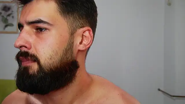HairyRobxxx Show in webcam