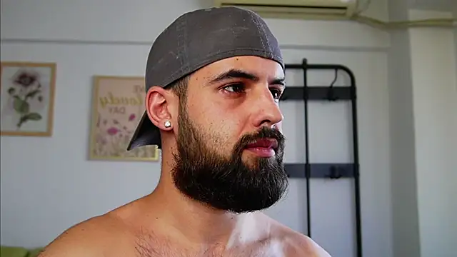 HairyRobxxx Adlı Modelin Web Kamerası Şovu