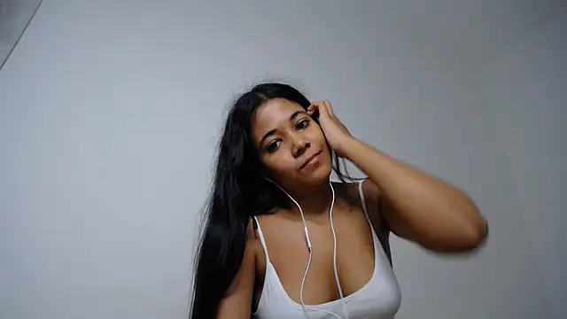 غرفة دردشة kathypiercee المباشرة