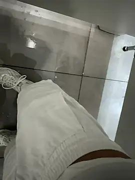 Turkishleo webcam show