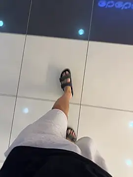 Turkishleo webkamerás műsora