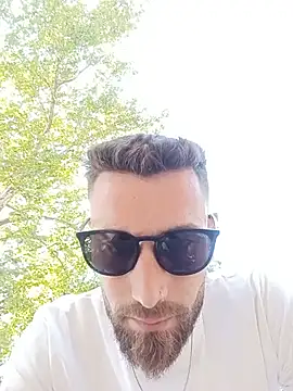 MisterHaze webkamerás műsora