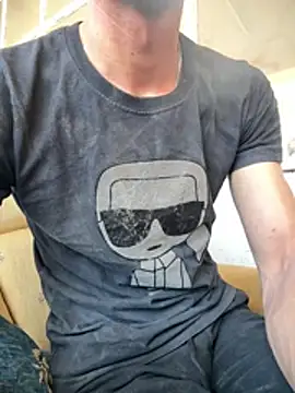 yanlizkurt01 웹캠 쇼
