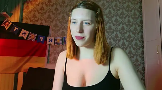 Pokazy przed kamerką – Mikka_Blush