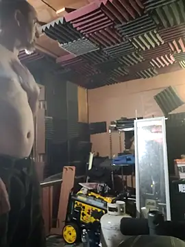 הופעת וובקאם של drummer9