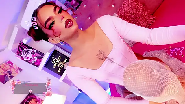 Diiva_Smiithn Webbikameraesitys