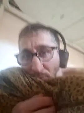 MattedOdobenus webkamerás műsora