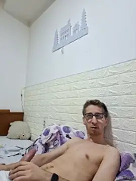 MattedOdobenus 网络视讯表演