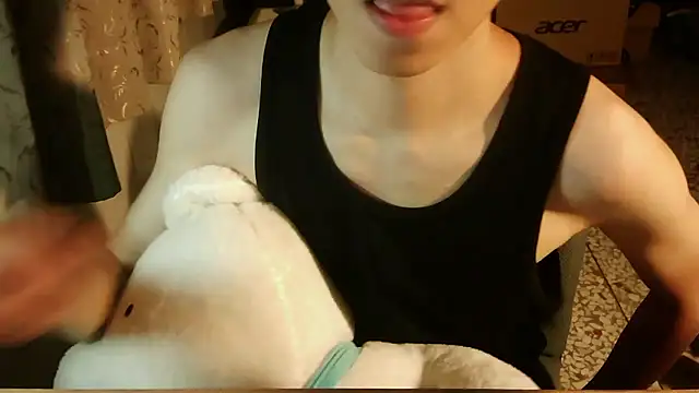 KYU890428 Webcam-Show