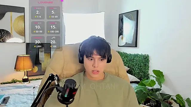 Thom_Ohtani Webcamshow
