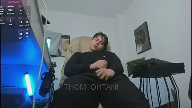 โชว์เว็บแคมของ Thom_Ohtani