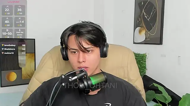 Thom_Ohtani Webcam-Show