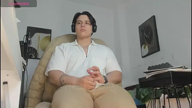 Webkamerová show Thom_Ohtani