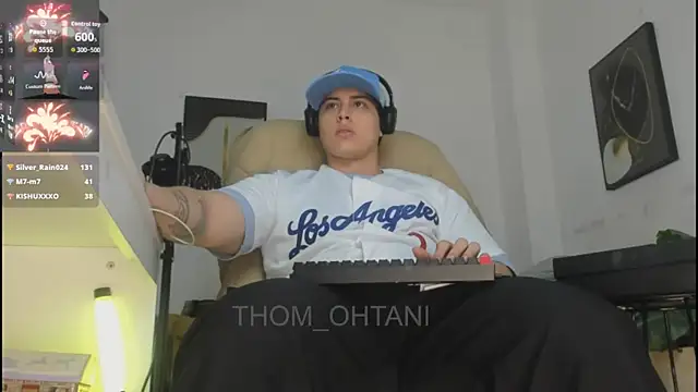 Thom_Ohtani Шоу с уебкамера