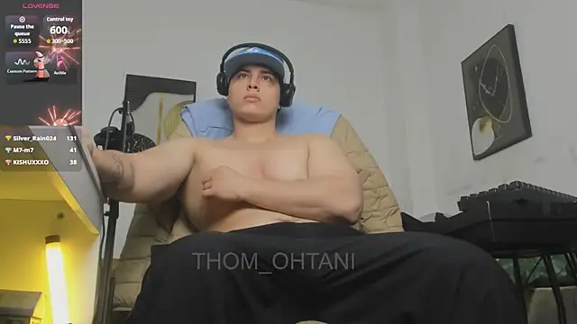Thom_Ohtani Webcamshow