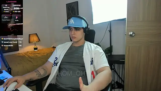 Thom_Ohtani webkamerás műsora