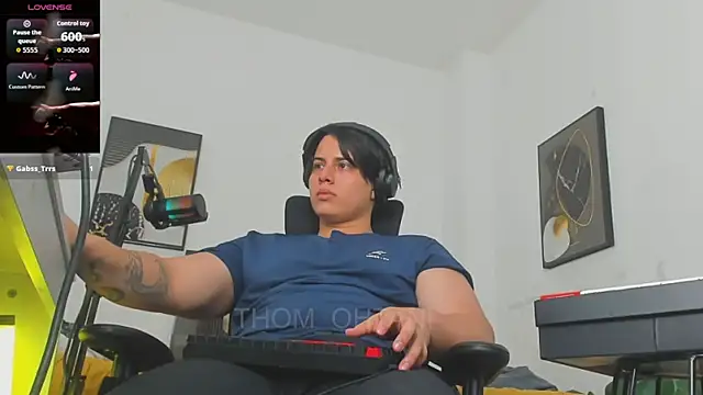 Thom_Ohtani webkamerás műsora