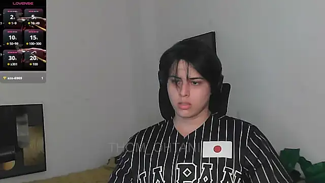 Thom_Ohtani's Live XXX Chat