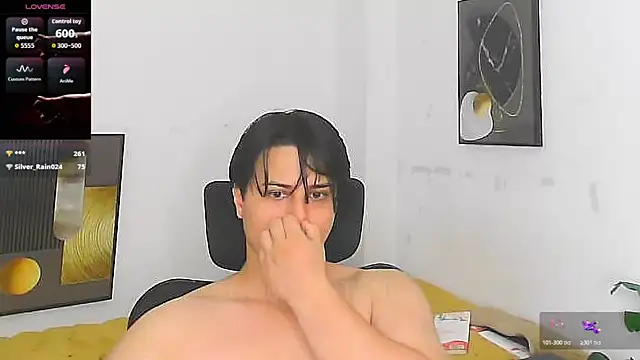 Thom_Ohtani Show in webcam