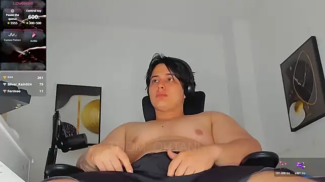 Thom_Ohtani Show Webcam
